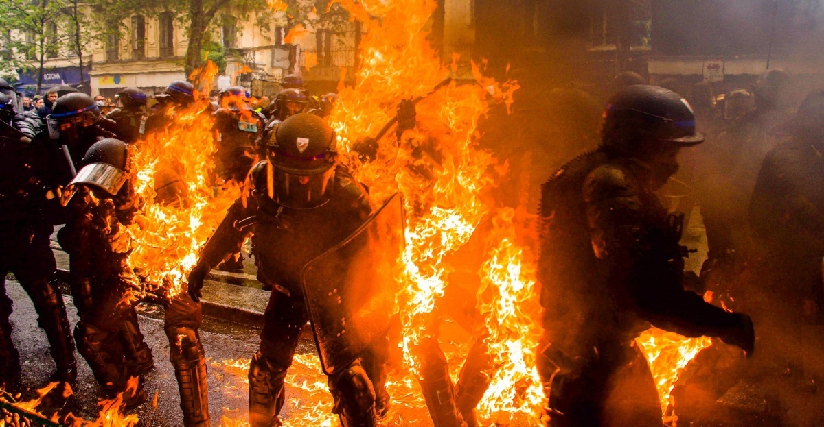 Ne laissons pas notre pays tomber aux mains des factieux d'extrême-gauche à chaque manifestation