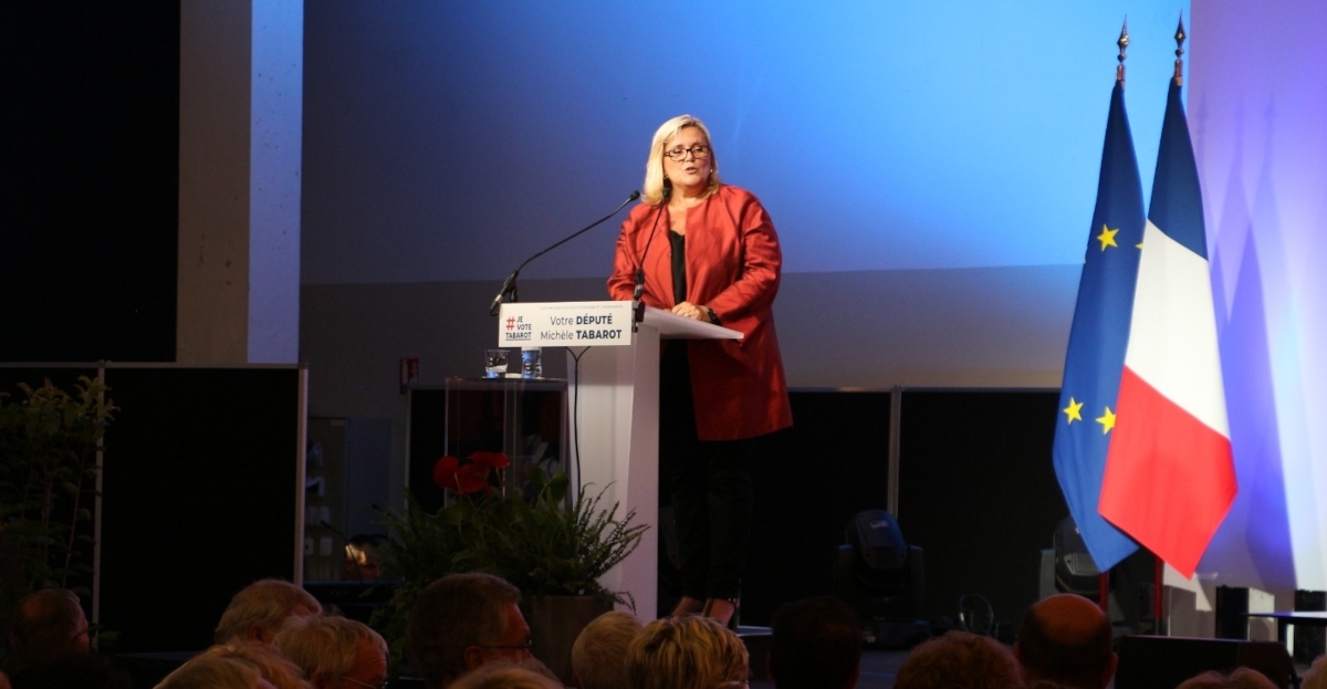 Ambiance survoltée et ferveur militante pour le grand rassemblement autour de Michèle TABAROT au Cannet